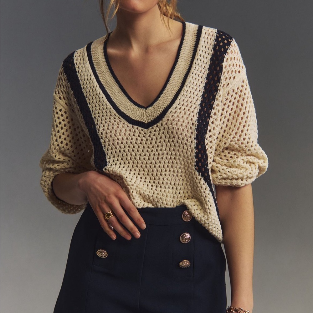 Anthropologie Pilcro Women's Cream and navy V-Neck Sweater